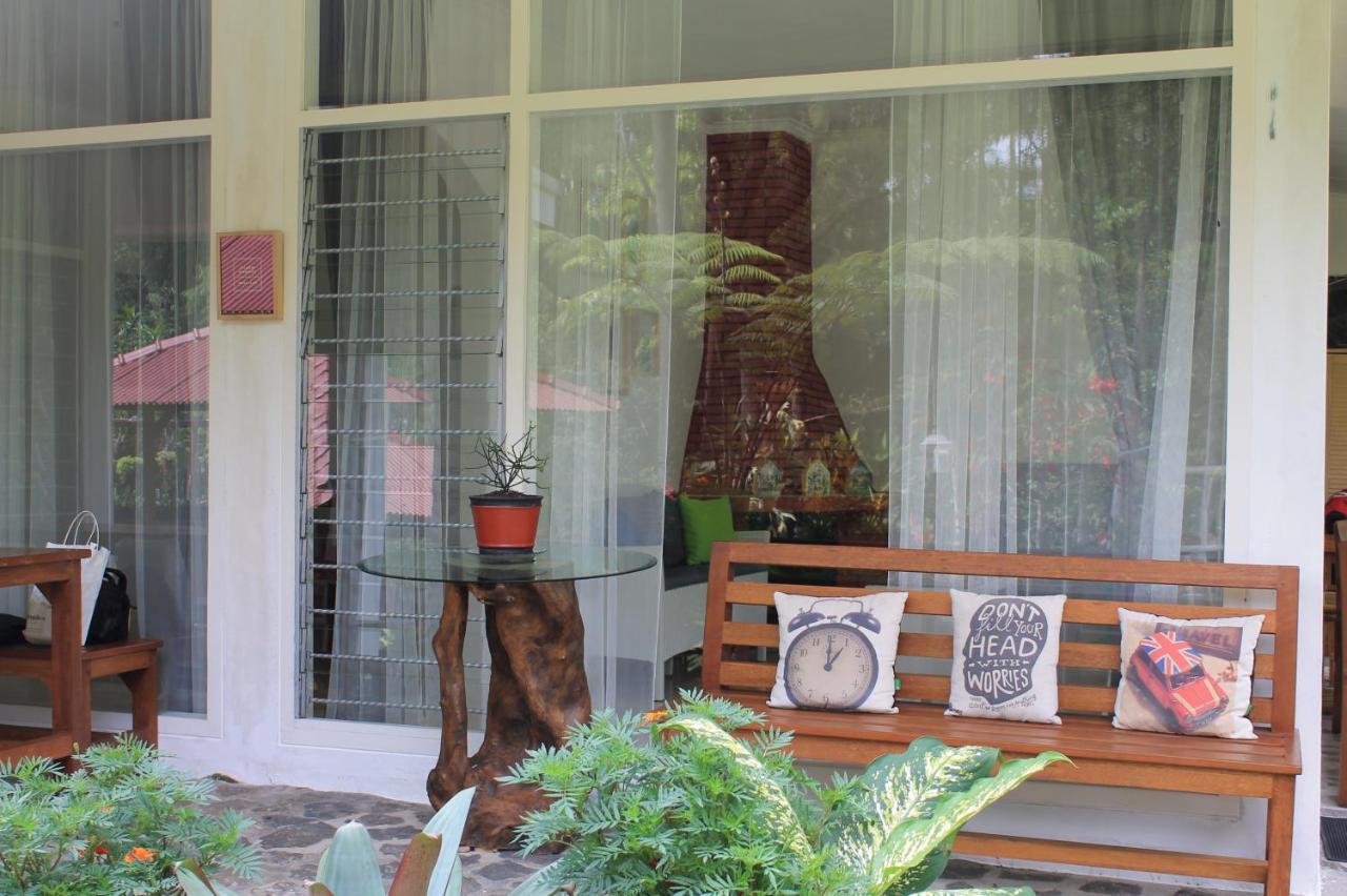 The Forest Villa Богор Екстериор снимка